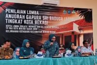Camat Bekasi Barat Andi Kristanto bersama jajaran Muspika dan TP PKK mengikuti sesi Penilaian Lomba Anugrah Gapura Sri Baduga (AGSB) serta Lomba Kreatif, Inovatif dan Kolaborasi (Kreasi) TP PKK Kota Bekasi Tahun 2026 di Kelurahan Kotabaru.