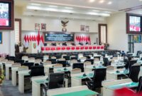 Suasana Rapat Paripurna Pembicaraan Tingkat II DPRD Provinsi Lampung tentang Raperda Perubahan APBD Tahun Anggaran 2026 di Bandar Lampung.
