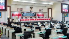 Suasana Rapat Paripurna Pembicaraan Tingkat II DPRD Provinsi Lampung tentang Raperda Perubahan APBD Tahun Anggaran 2026 di Bandar Lampung.