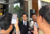 Kuasa hukum FN, Gusti Rian Saputra, memberikan keterangan kepada awak media terkait laporan polisi yang dibuat pihak BAM, Rabu (23/9/2026).