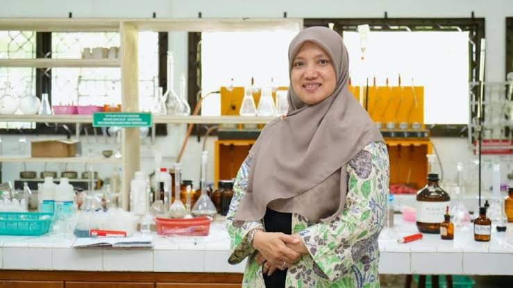 Foto dosen prodi Agroteknologi, Fakultas Pertanian UMY, Dr. Ir. Lis Noer Aini, S.P., M.Si