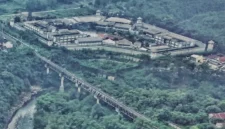 Komplek Lembaga Pemasyarakatan (Lapas) kelas IIA Cibinong, Kabupaten Bogor diambil dari pemotretan di atas pesawat. (DDN)