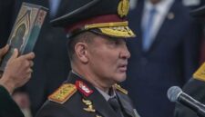 Kapolri Jenderal Polisi Suyudi Ario Seto saat dilantik Presiden Prabowo Subianto di Istana Negara Jakarta, Jumat (2/10/2026). (Jennus)