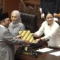 RUU Satu Data Indonesia disahkan menjadi UU dalam Rapat Paripurna Ke-9 DPR Masa Persidangan I Tahun Sidang 2026–2027 di Gedung DPR, Jakarta, Selasa (6/10/2026). (Jennus)