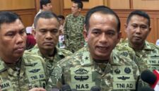 Kepala Pusat Penerangan TNI Mayjen TNI Muhammad Nas beserta jajaran. (Jennus)