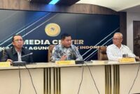 Juru Bicara MA Heru Pramono menyampaikan keterangan dalam konferensi pers di Jakarta, Senin (12/10/2026). (jennus)