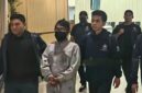 Petugas Divisi Hubungan Internasional Polri menggiring buronan kasus dugaan pembunuhan berinisial MKA (kedua kiri) yang dipulangkan dari Malaysia pada Minggu (11/10/2026). (Instagram/@divhubinterpolriofficial)