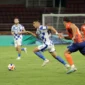 Port FC belum sempat bangkit ketika Persib kembali mencetak gol menit ke-90+5 lewat kaki Peralta. (Persib)