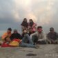Sesi foto bersama setelah pengambilan take terakhir ( Dokumentasi Pribadi)