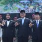 ihan Nurlela bersama Sekretaris Daerah Provinsi Lampung Marindo Kurniawan, Danrem 043/Gatam Brigjen TNI Sumarno Marjuki, serta jajaran terkait berfoto bersama usai Upacara Peringatan HUT ke-81 TNI.