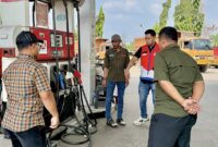 Peninjauan langsung area pengisian bahan bakar untuk memeriksa mekanisme operasional dan potensi penyalahgunaan distribusi BBM subsidi.
