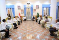 Banten Andra Soni dan manajemen PTPN IV Regional Banten yang membahas penyerapan tenaga kerja lokal serta tumpang sari di Gedung Negara Provinsi Banten.